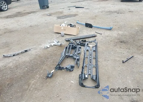 2025 Ford Bronco Outer Banks z USA, uszkodzony, nr VIN 1FMDE8BH4SLA48537